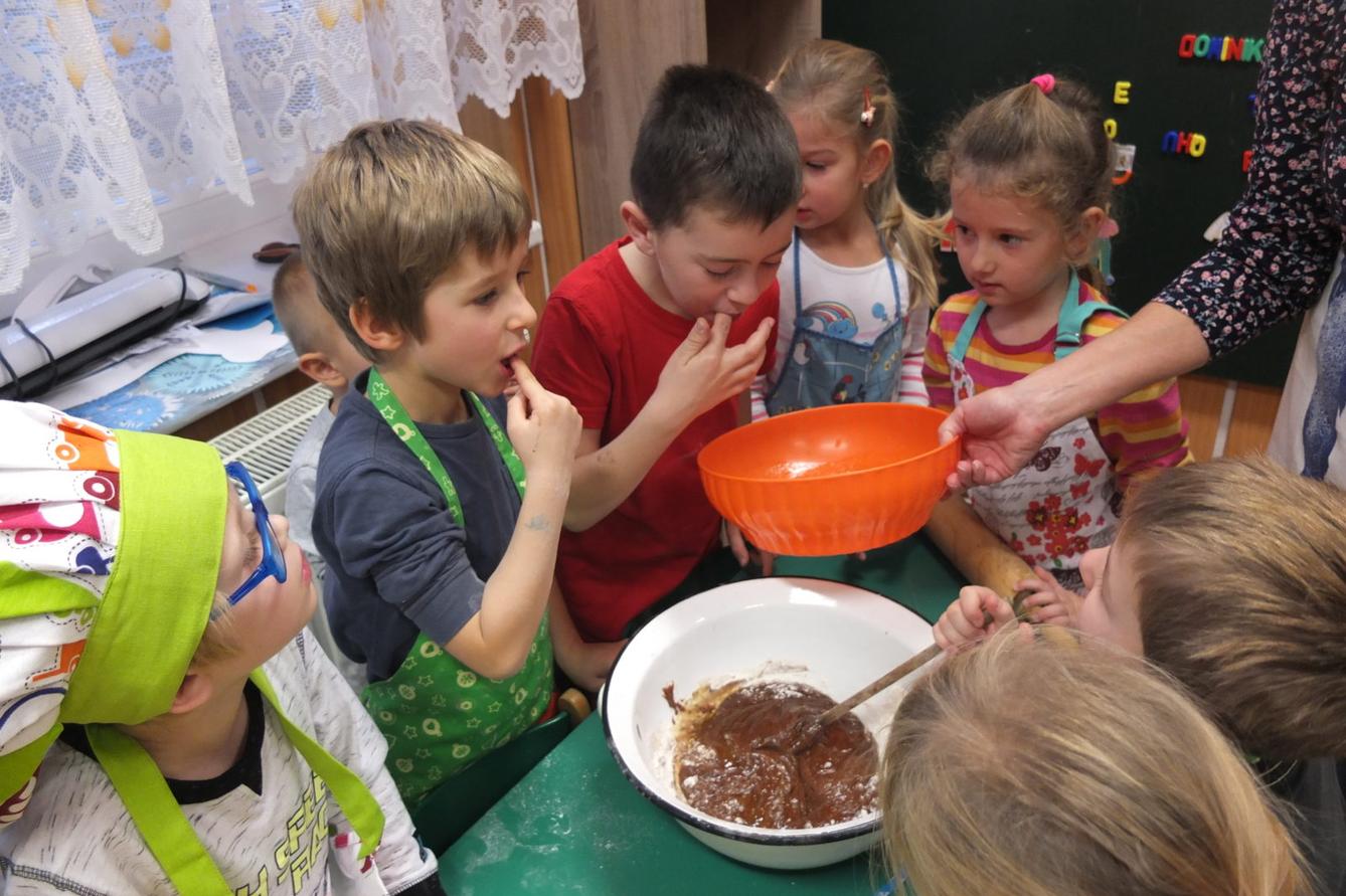 Pečení perníčků 27.11.2018 - 15