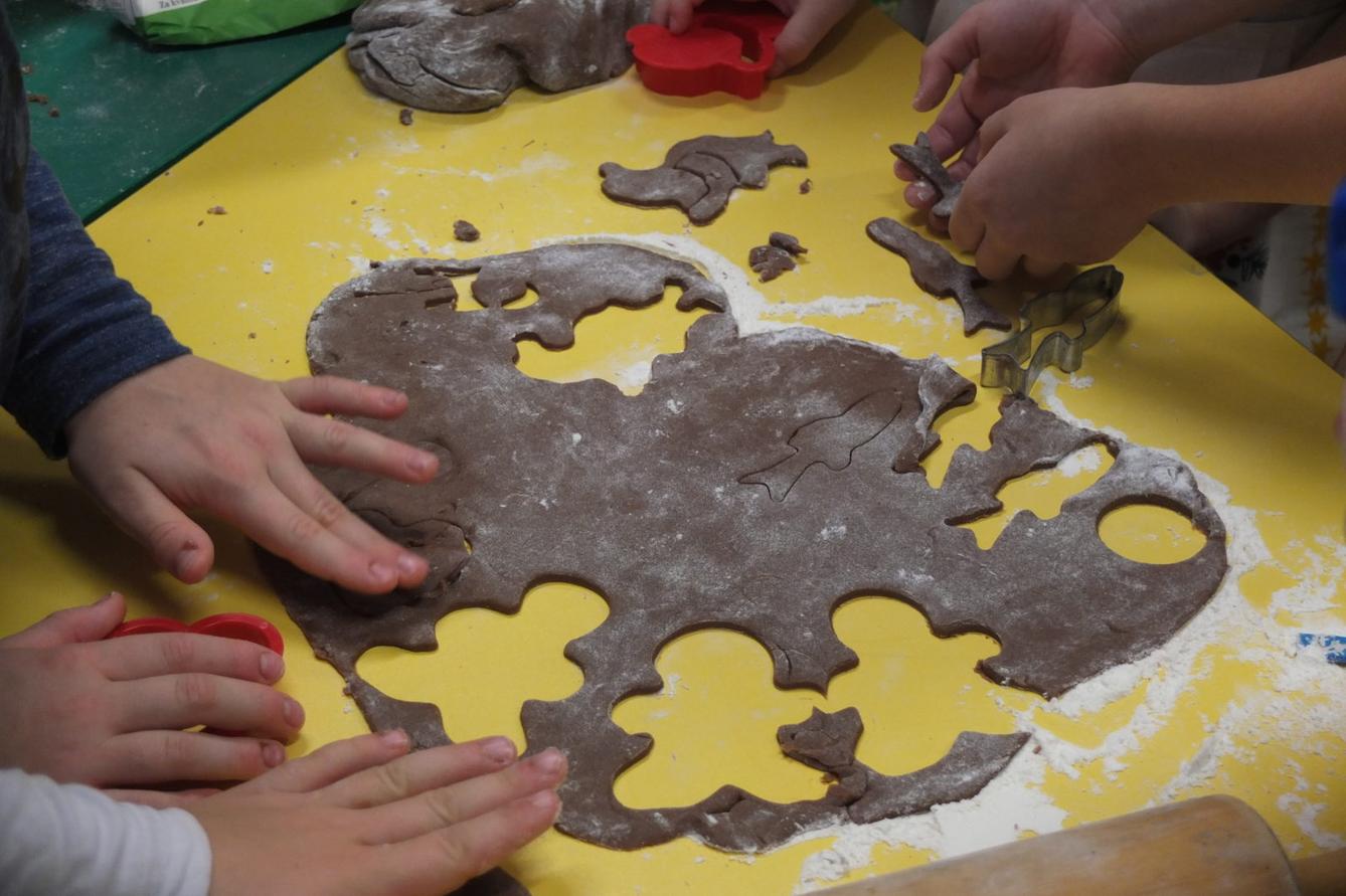 Pečení perníčků 27.11.2018 - 27