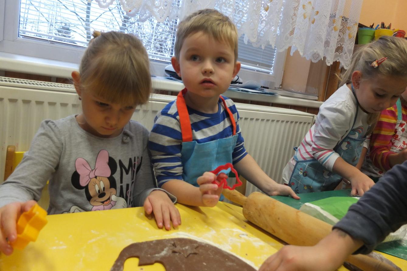 Pečení perníčků 27.11.2018 - 35