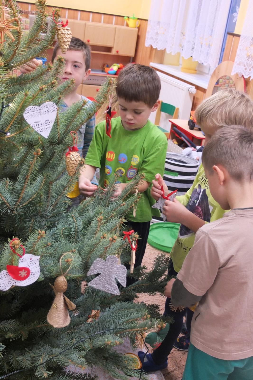 Strojení stromečku - 5