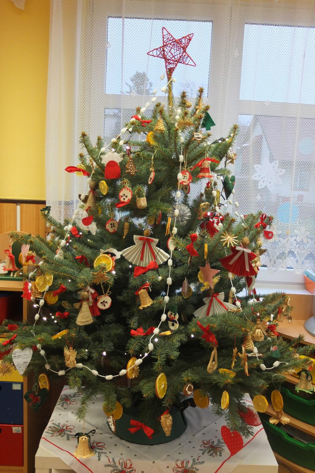 Strojení stromečku - 29