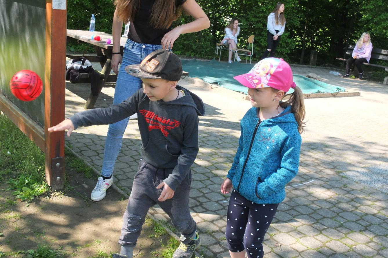 Hry s deváťáky - 6