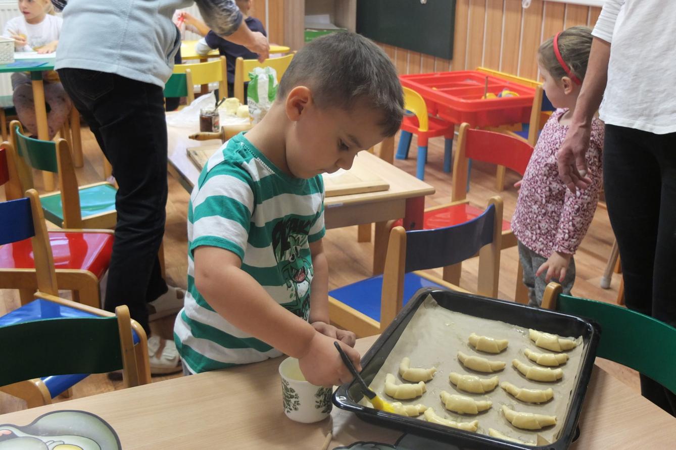 PEČENÍ SVATOMARTINSKÝCH ROHLÍČKŮ - 28