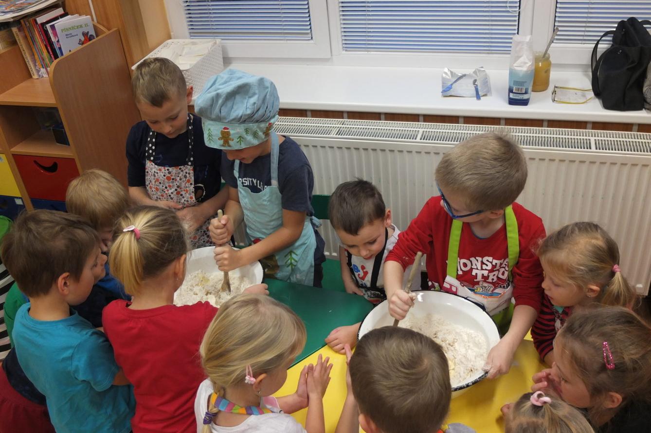 Pečení perníčků - 3