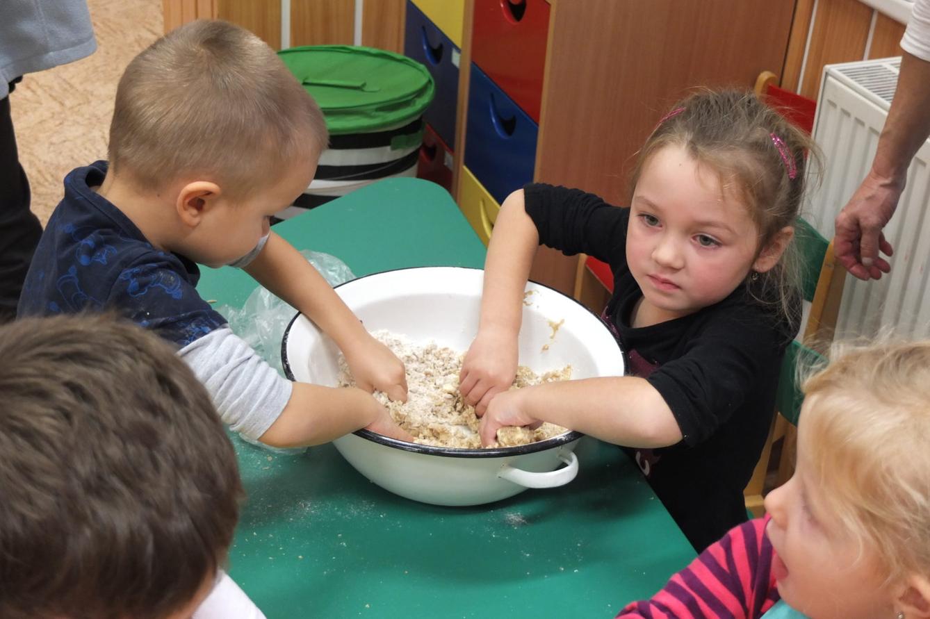 Pečení perníčků - 8