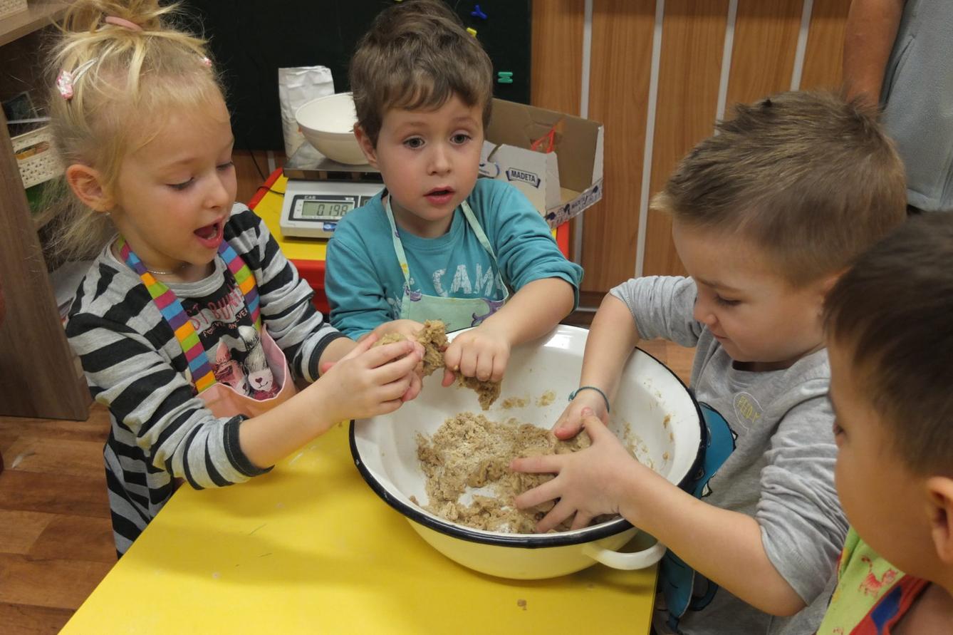 Pečení perníčků - 9