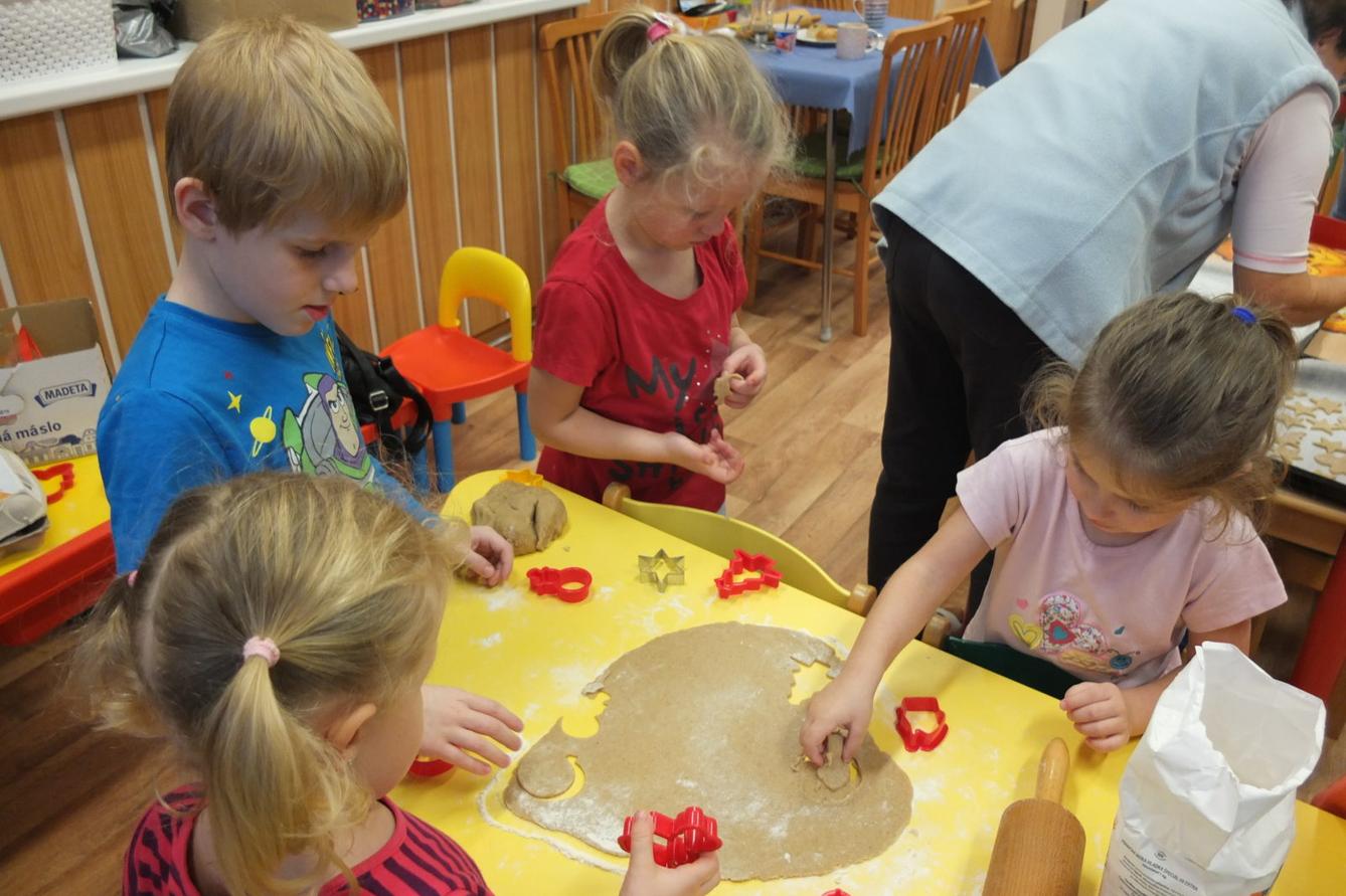 Pečení perníčků - 18