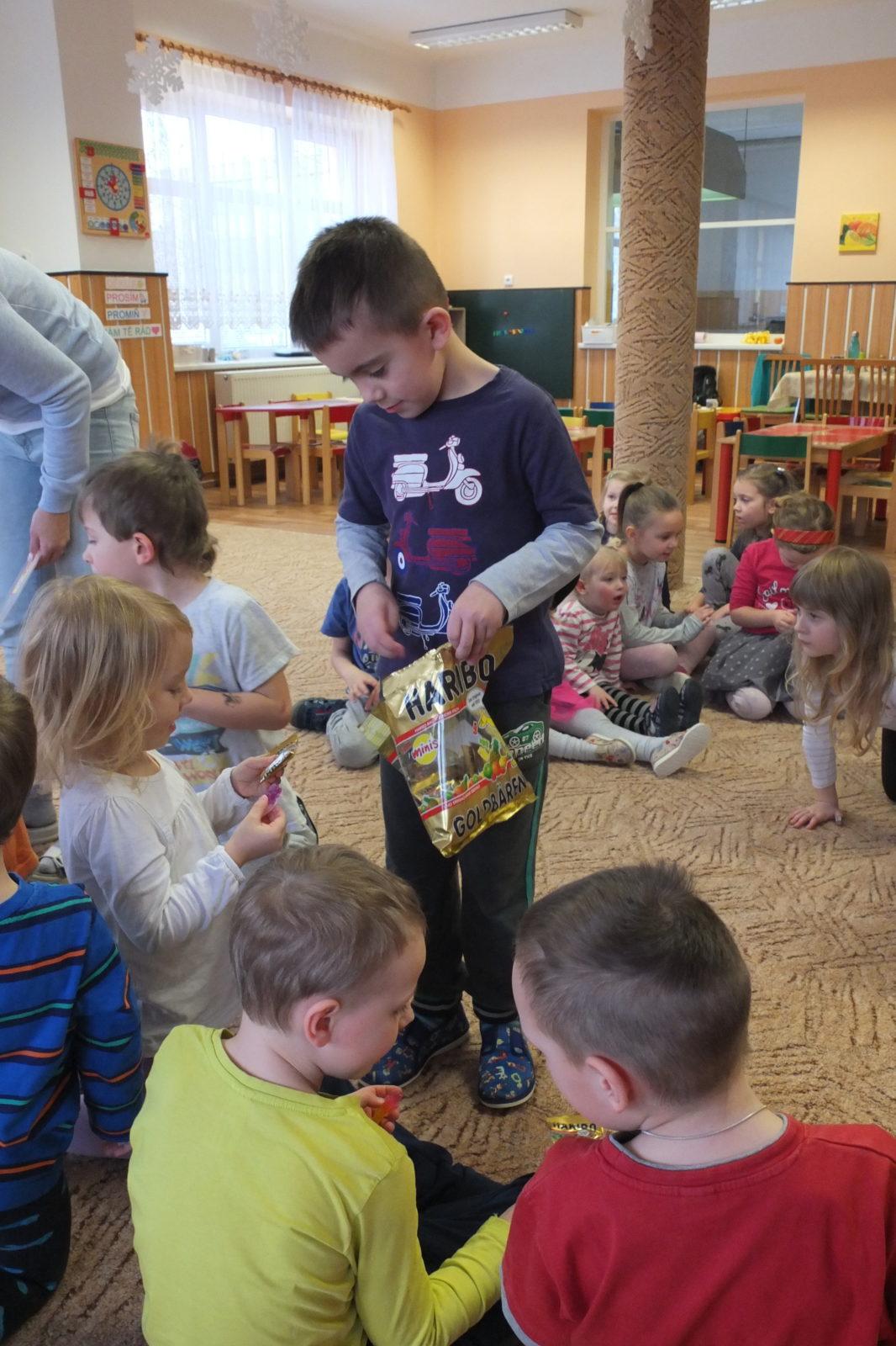 Narozeniny dětí- rok 2017/18 - 122