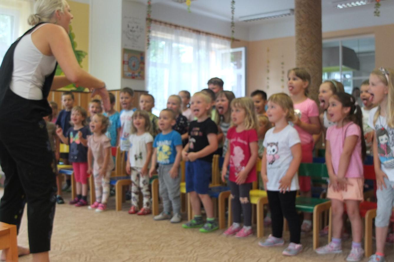 Divadlo U DVOU SLUNCÍ - 13