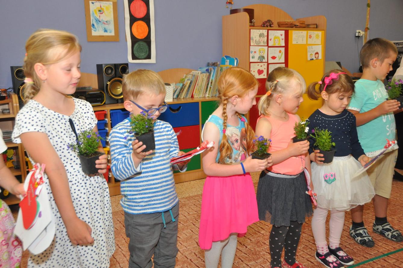 Besídka "Den maminek" - 37