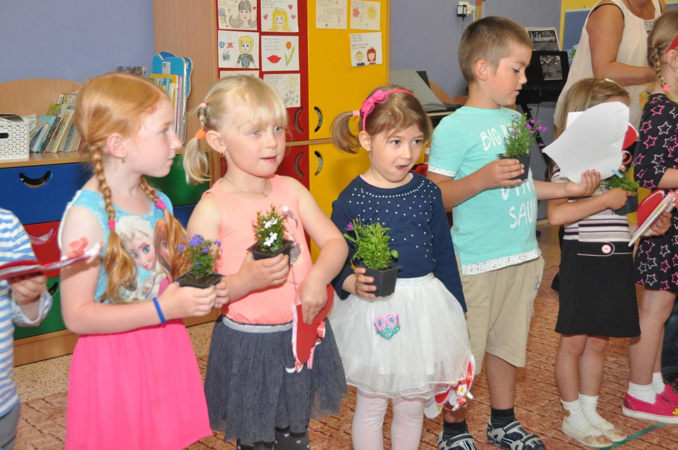 Besídka "Den maminek" - 38