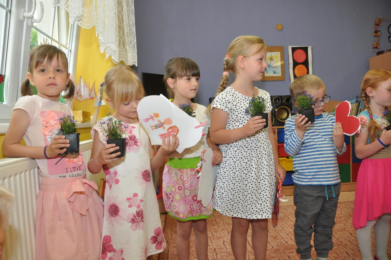 Besídka "Den maminek" - 41