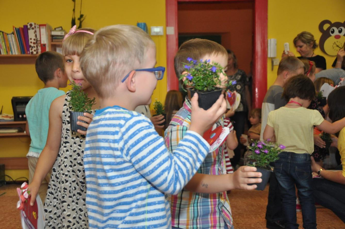 Besídka "Den maminek" - 49