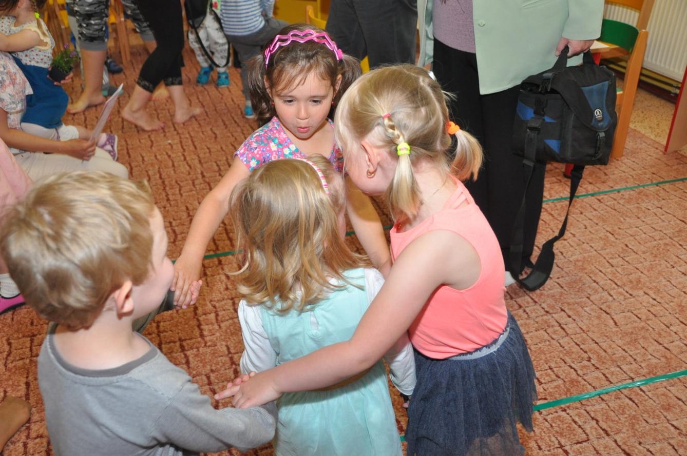 Besídka "Den maminek" - 57