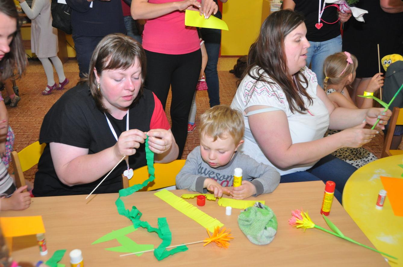 Besídka "Den maminek" - 81