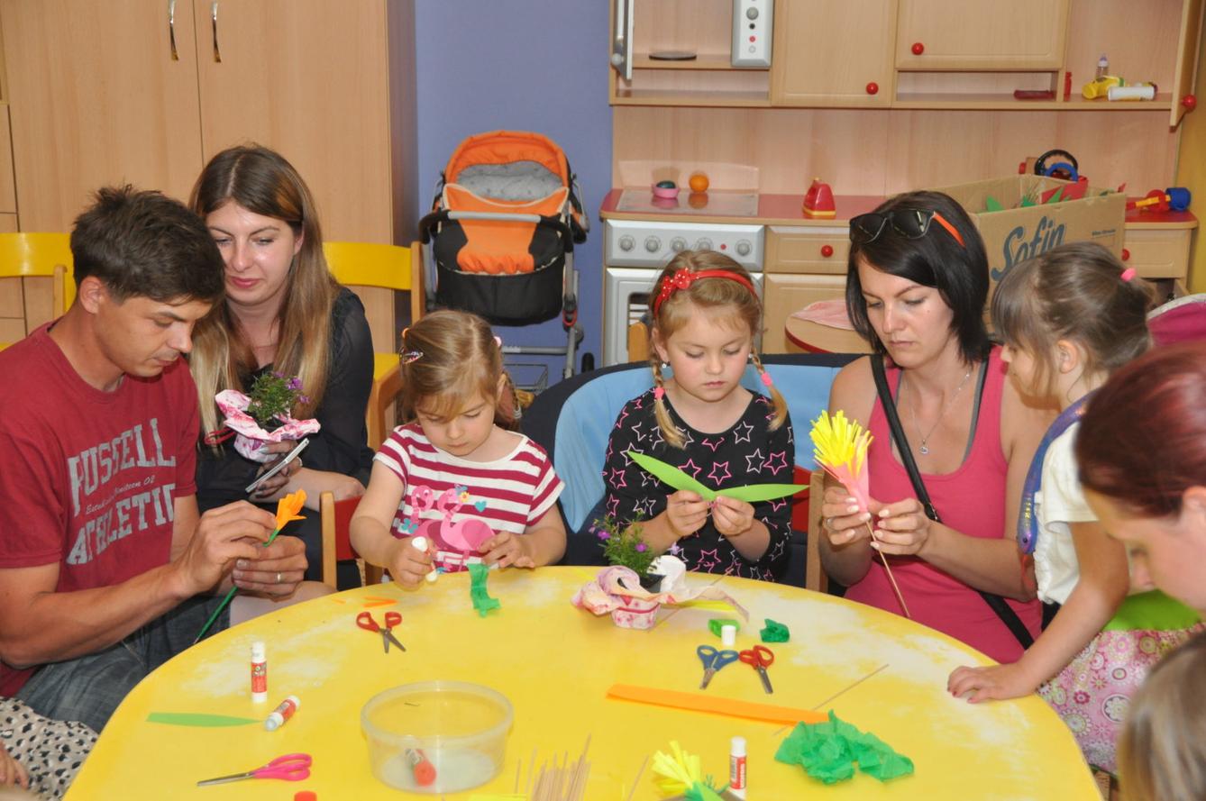 Besídka "Den maminek" - 86