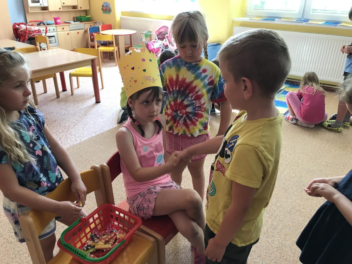 SOVIČKY SLAVÍ: VERUNKA MÁ NAROZENINY - 7