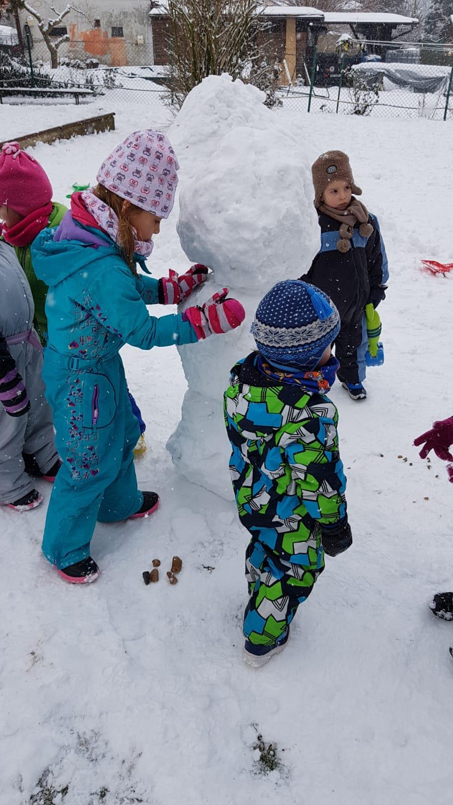 Sníh nás baví!!!!! - 16