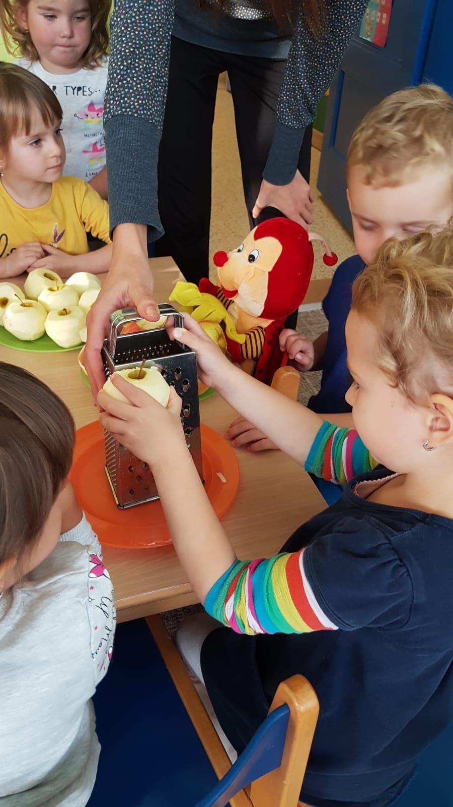 Broučci: "štrůdlíčkování" - 1