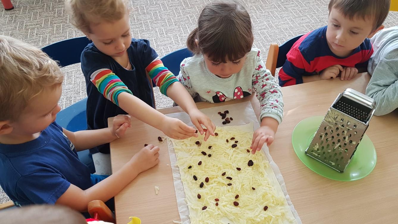 Broučci: "štrůdlíčkování" - 13