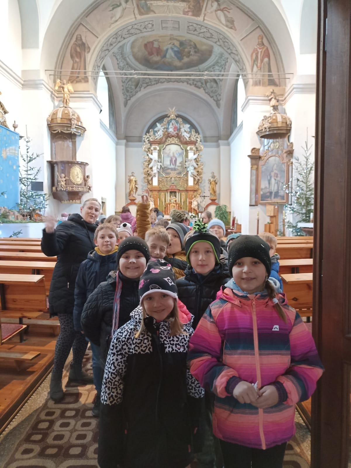 Návštěva místního kostela - 10