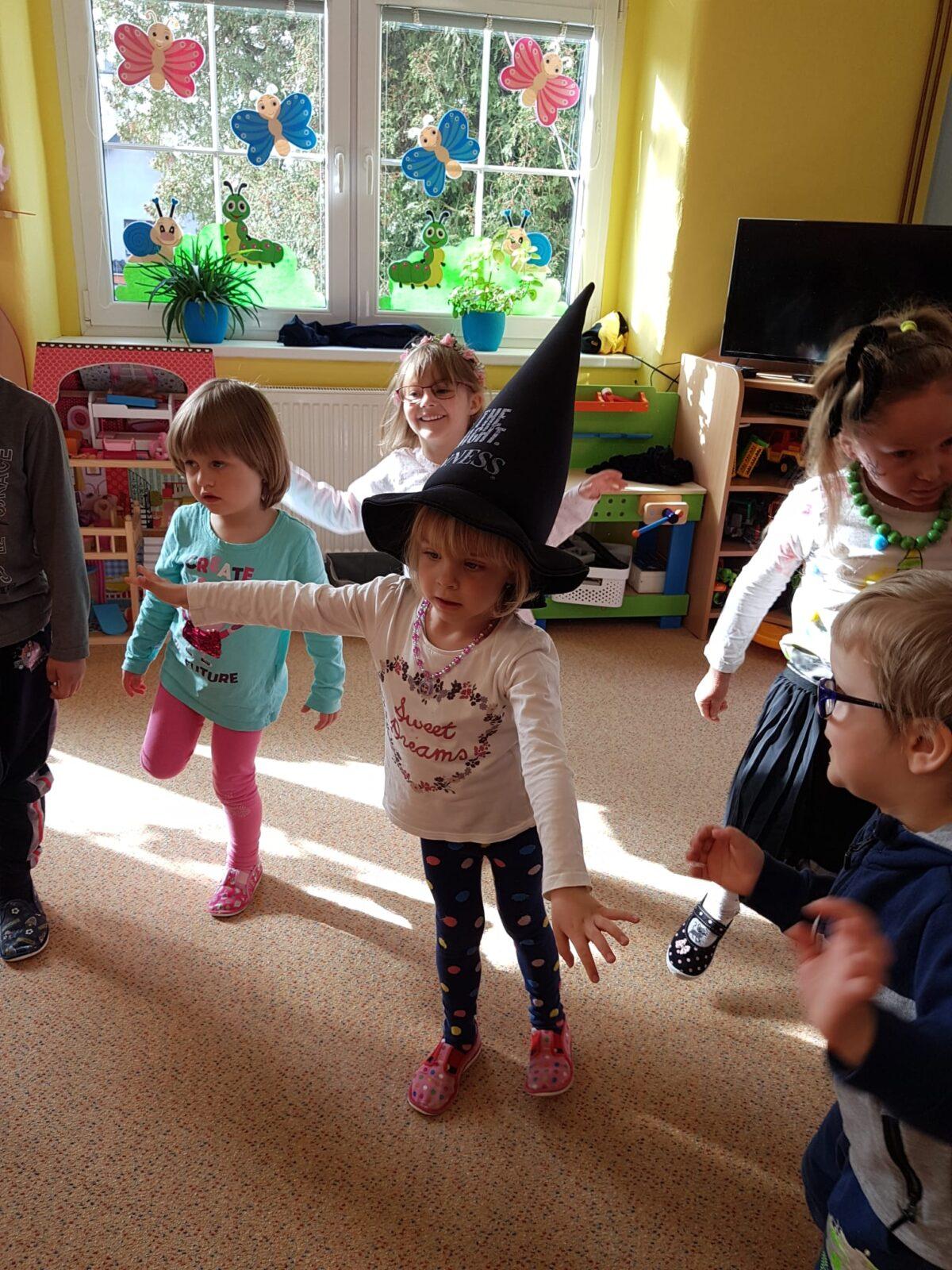 "Čarodějnický rej" :-) - 1