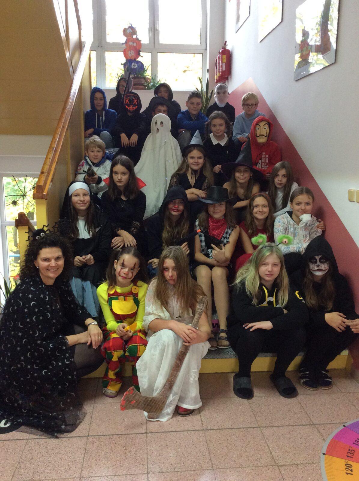 HALLOWEENSKÝ DEN - 8