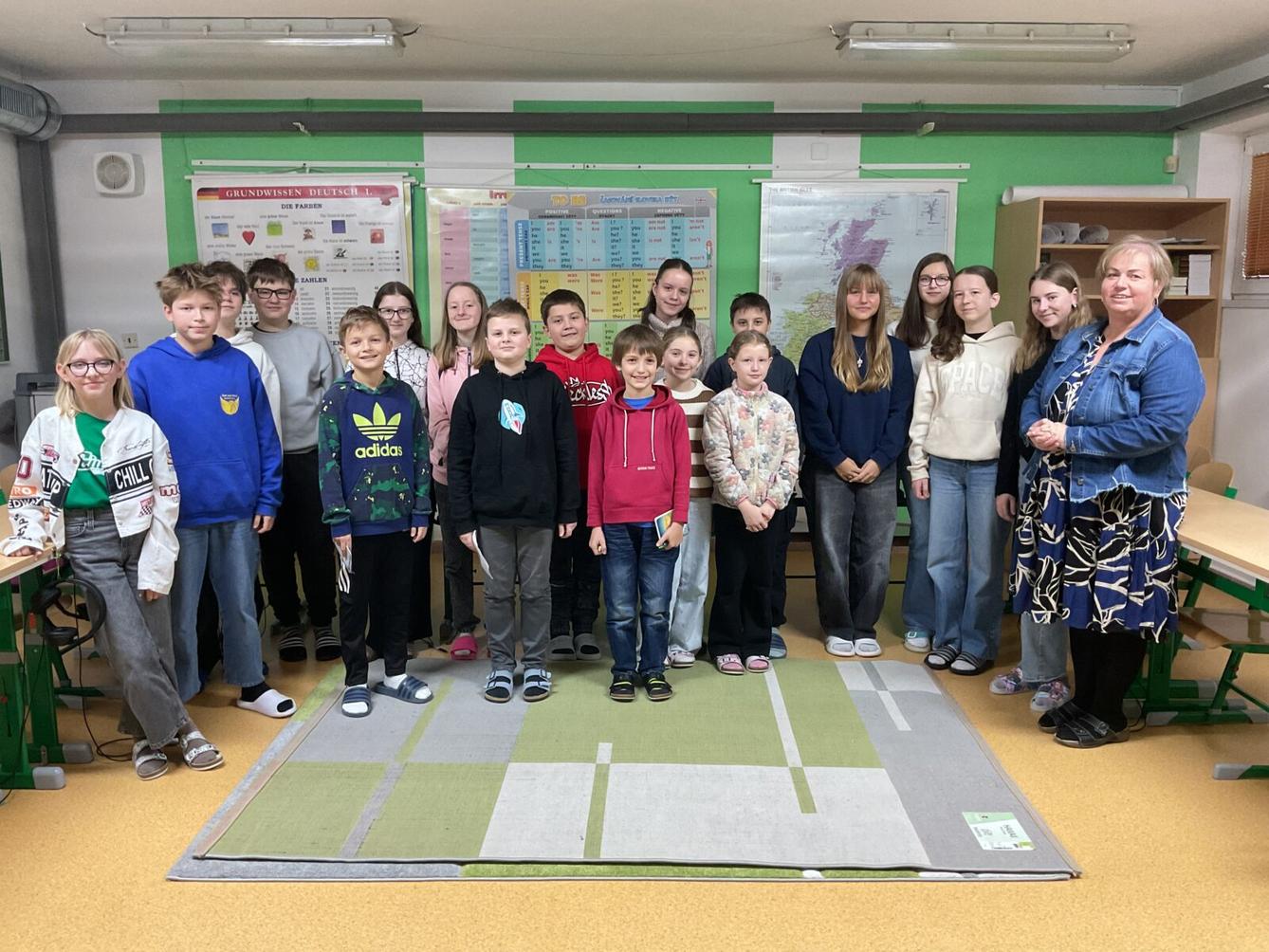 Setkání členů Žákovského parlamentu s paní ředitelkou - 8