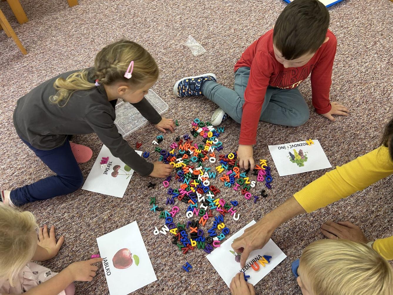 SOVIČKY: ČAS JABLÍČKOVÉ VŮNĚ - 30