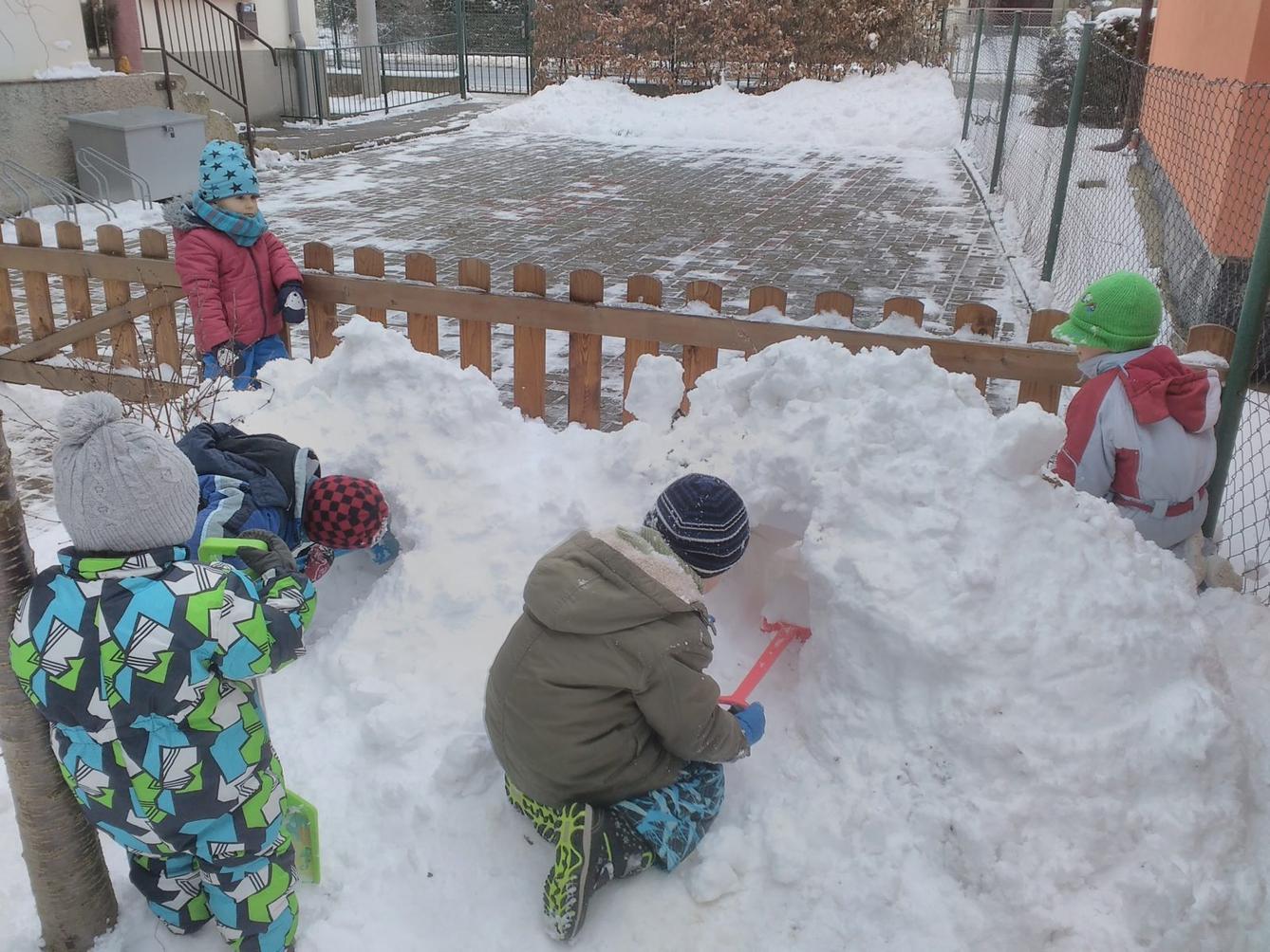 Sníh nás baví! - 1