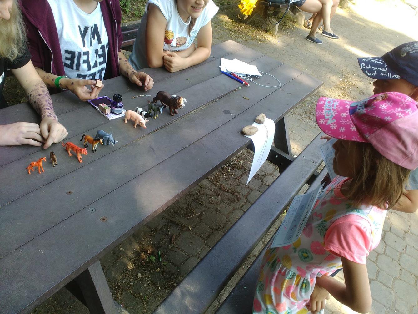 Návštěva předškoláků u deváťáků ve škole - 32