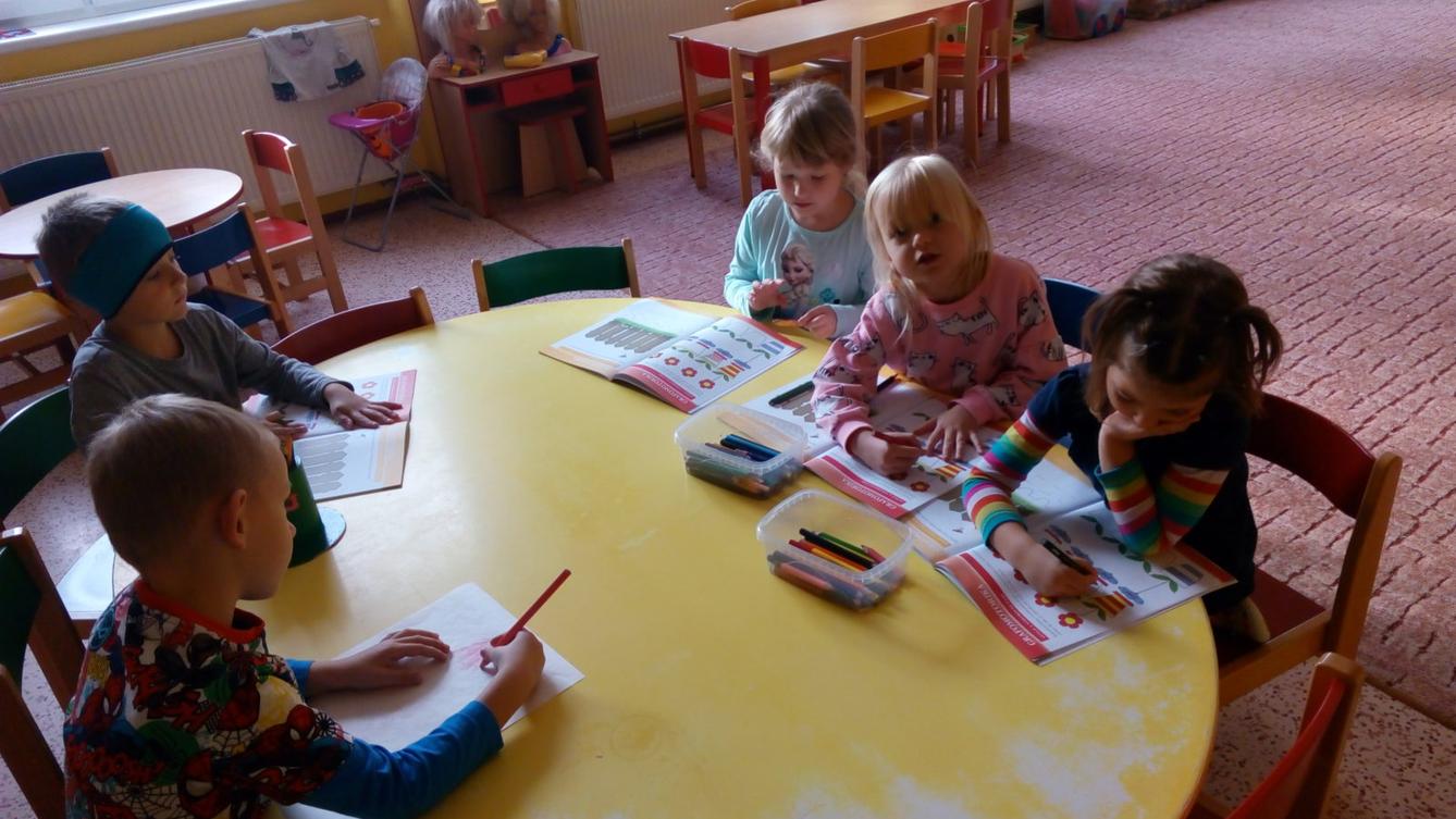 podzim u Klokánků I.- malujeme, tvoříme, hrajeme si - 58