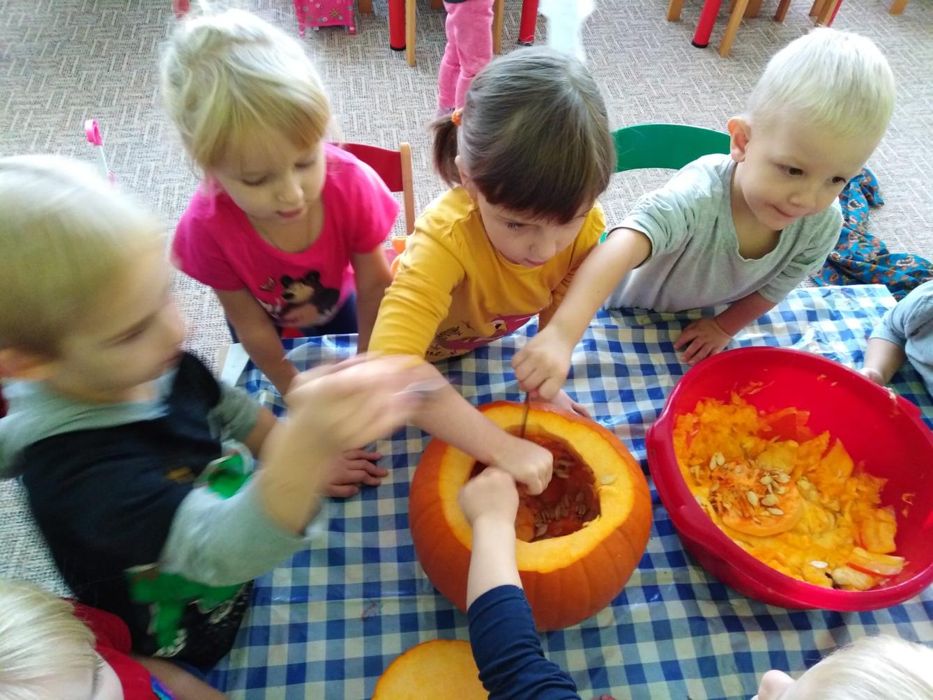 Broučci: "Dýňohrátky" - 6