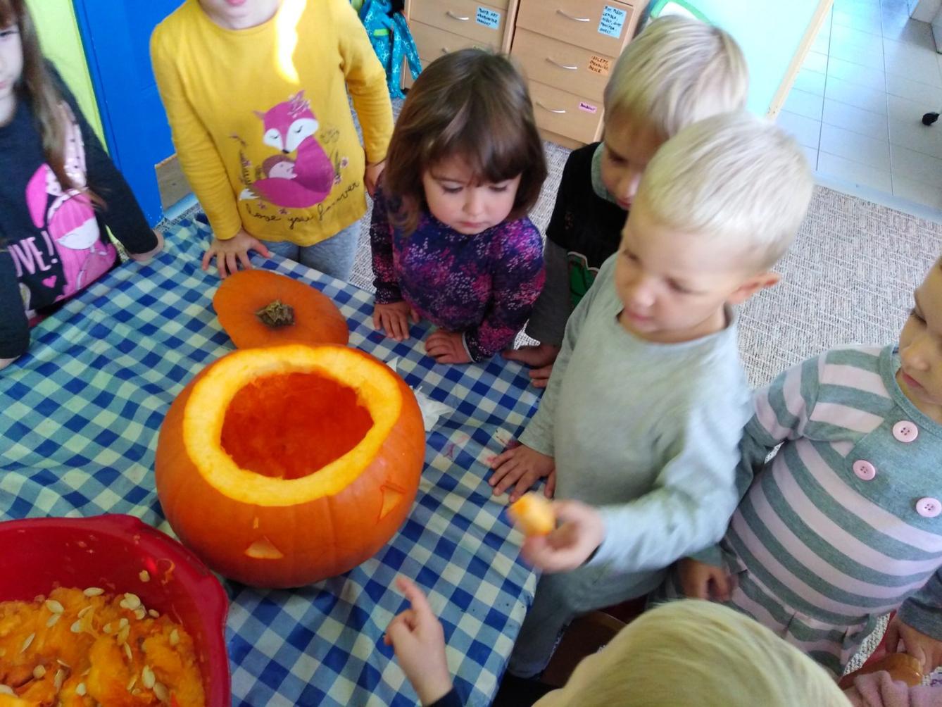 Broučci: "Dýňohrátky" - 15