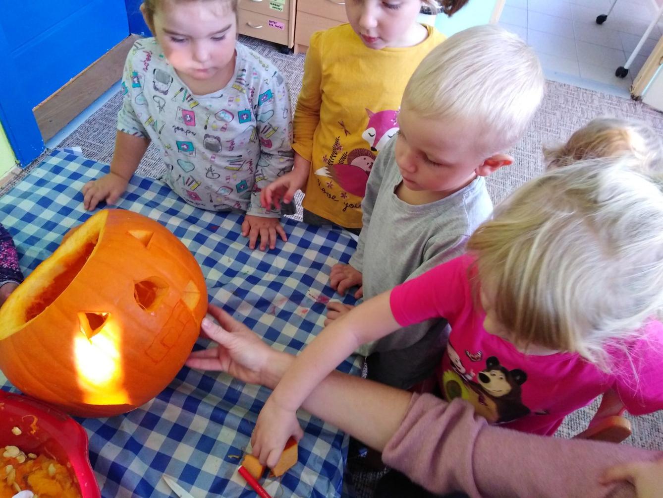 Broučci: "Dýňohrátky" - 17