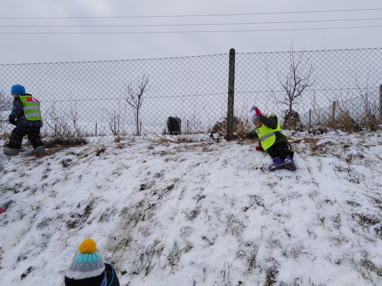 Broučci: konečně sníh!!!:-) - 11