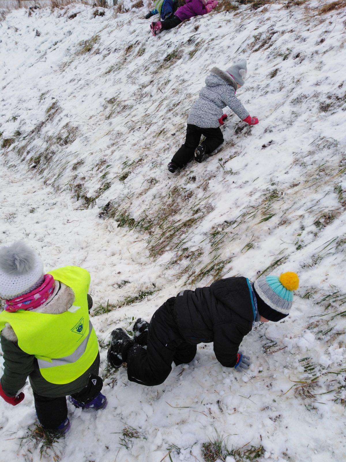 Broučci: konečně sníh!!!:-) - 16