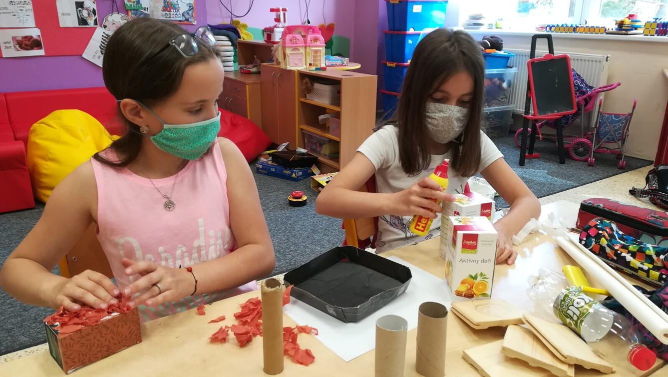 AKTIVITY VE 4.B - 10