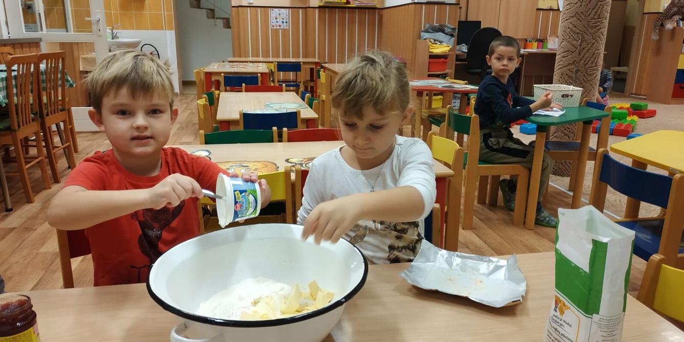 Pečení svatomartinských rohlíčků - 2