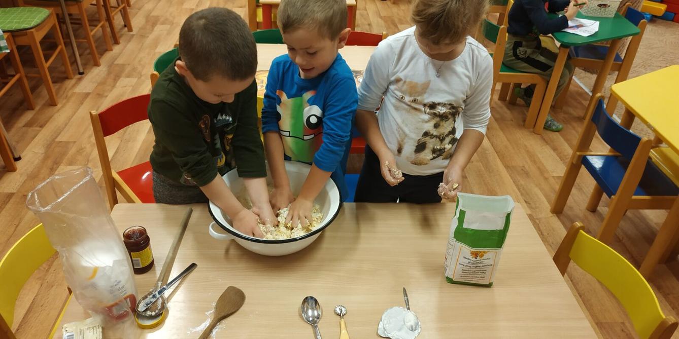 Pečení svatomartinských rohlíčků - 4