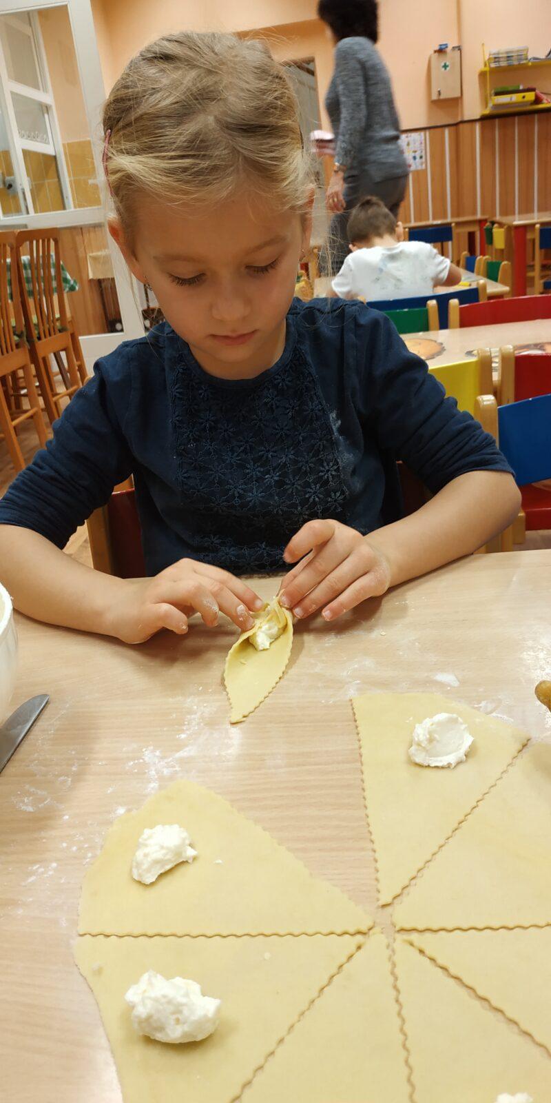 Pečení svatomartinských rohlíčků - 11