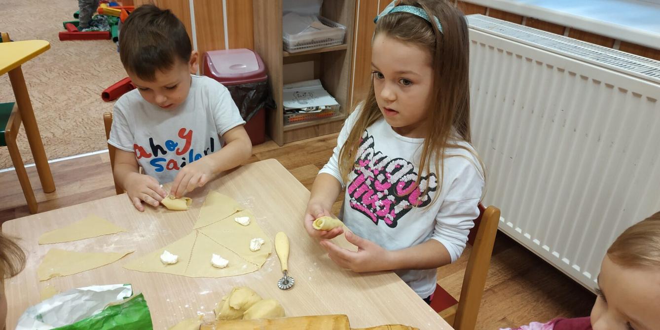 Pečení svatomartinských rohlíčků - 16