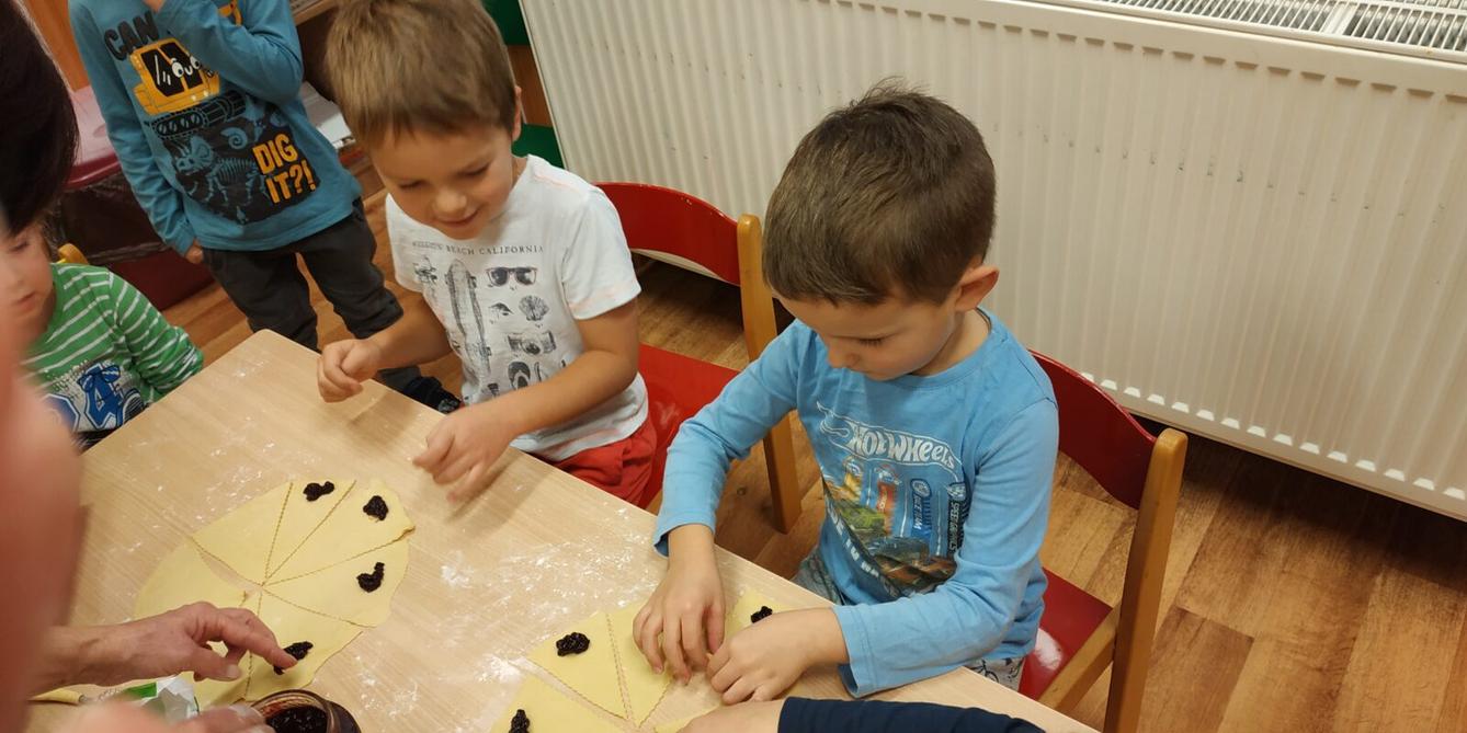 Pečení svatomartinských rohlíčků - 19