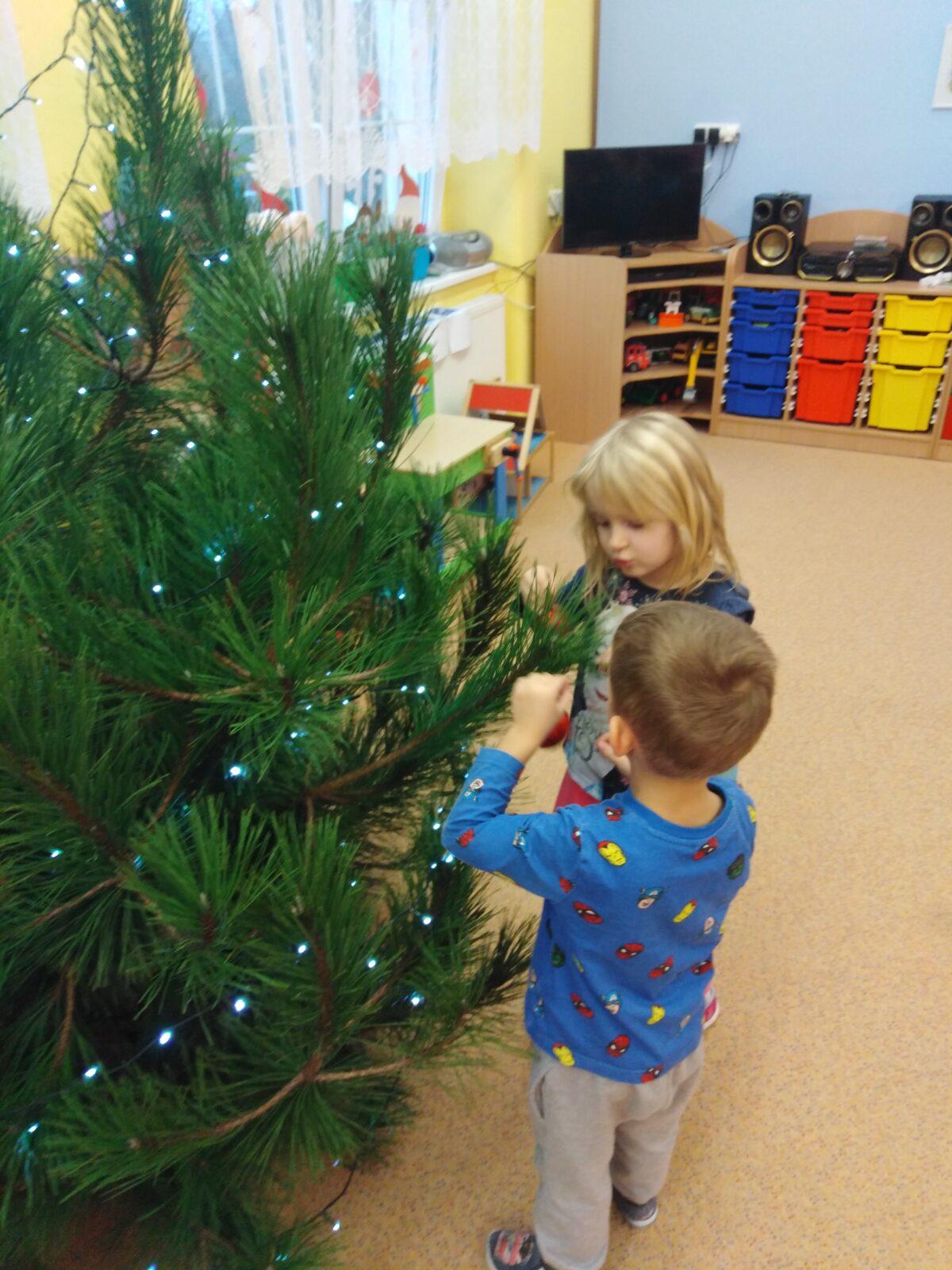 Zdobíme stromeček - 5