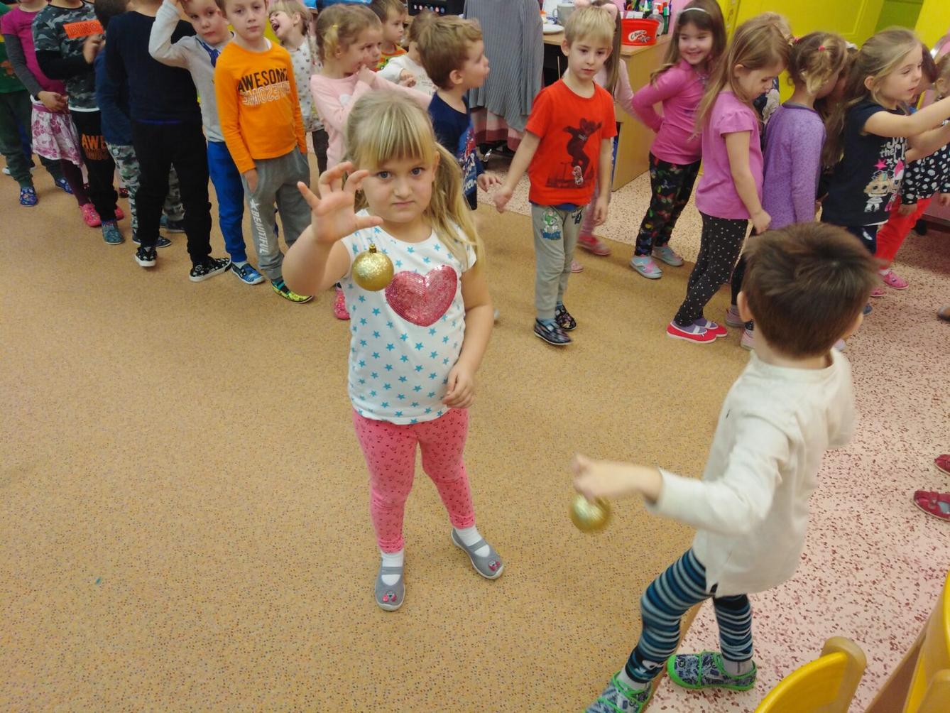 Zdobíme stromeček - 6