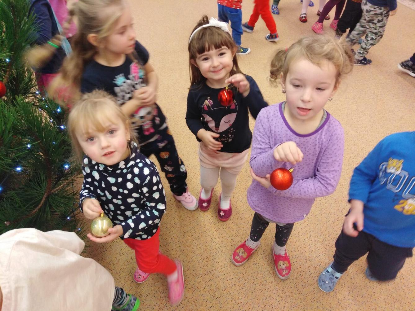 Zdobíme stromeček - 8