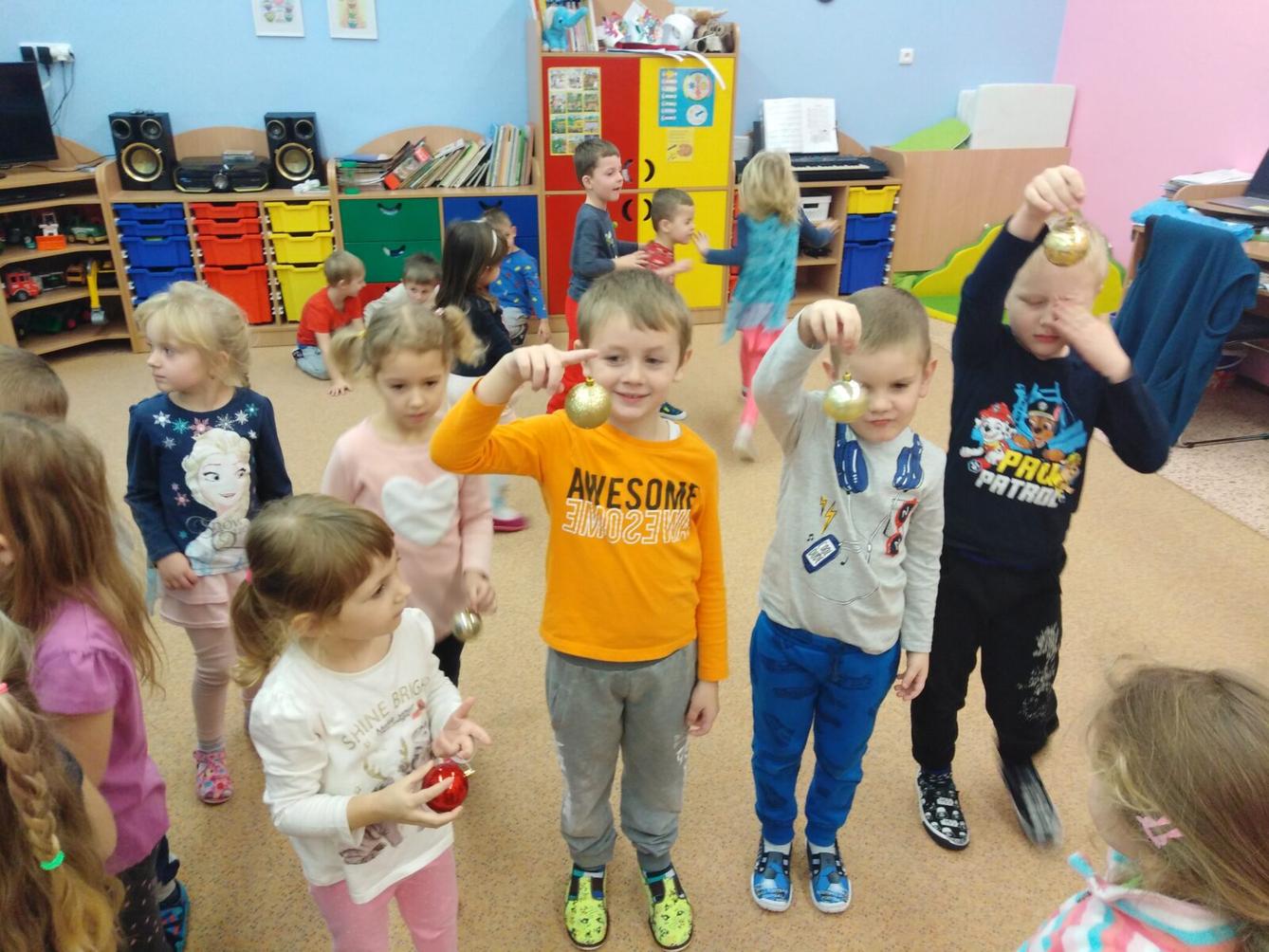 Zdobíme stromeček - 11