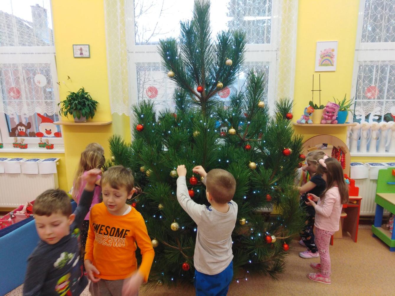 Zdobíme stromeček - 15