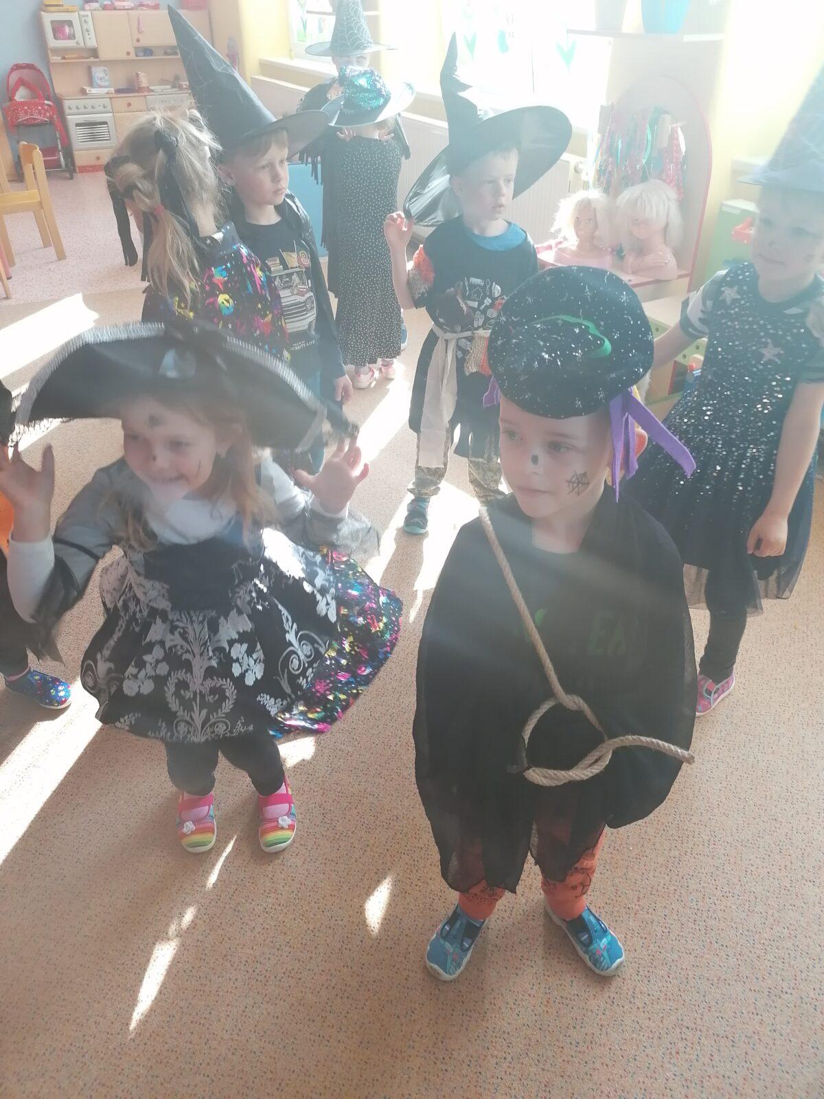 Čarodějnický rej v MŠ :-) - 50