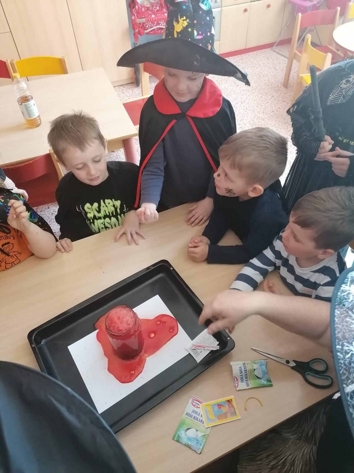 Čarodějnický rej v MŠ :-) - 70